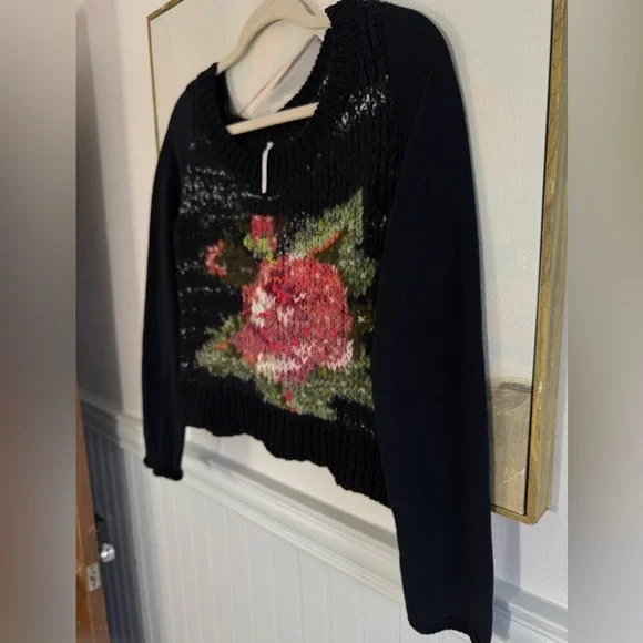 Free People Magic Rose Sweater Knit Red Black Green Size Medium - Picture 6 of 8
